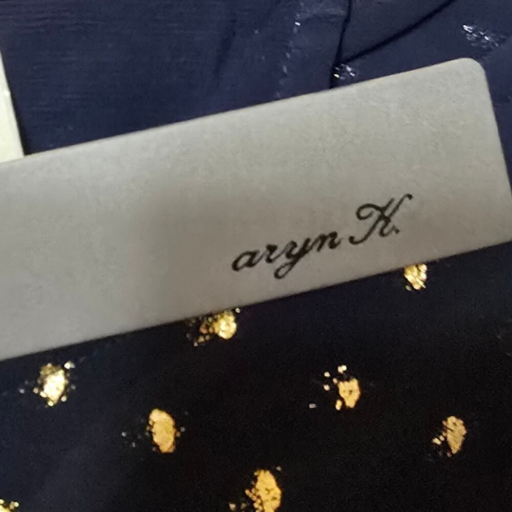 Aryn K. Navy Blue and Gold Babydoll V-Neck Blouse Size Small New - Picture 7 of 8